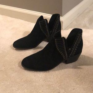 Vince Camuto Pevista Bootie
